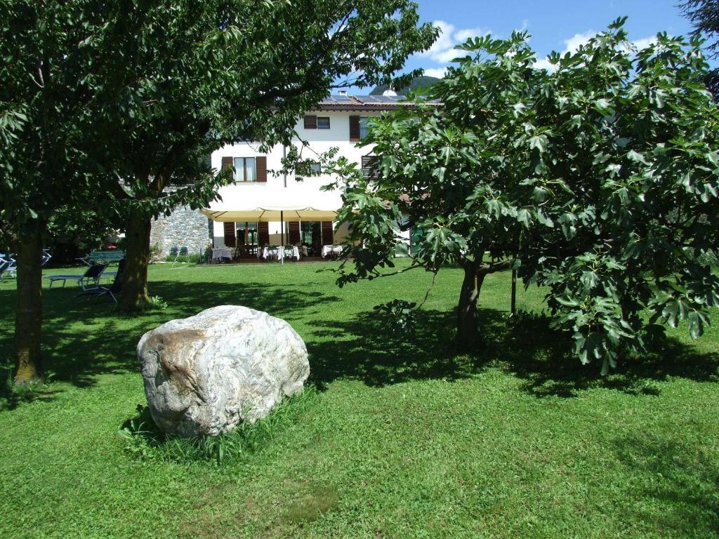 Agriturismo Ca Del Lago Gravedona Bagian luar foto